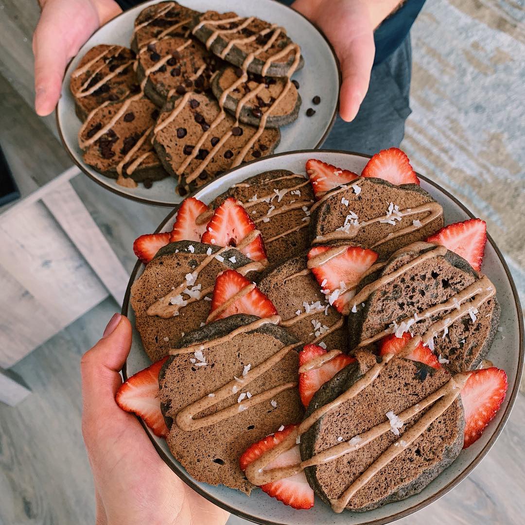 Vegan Banana Protein Pancakes
