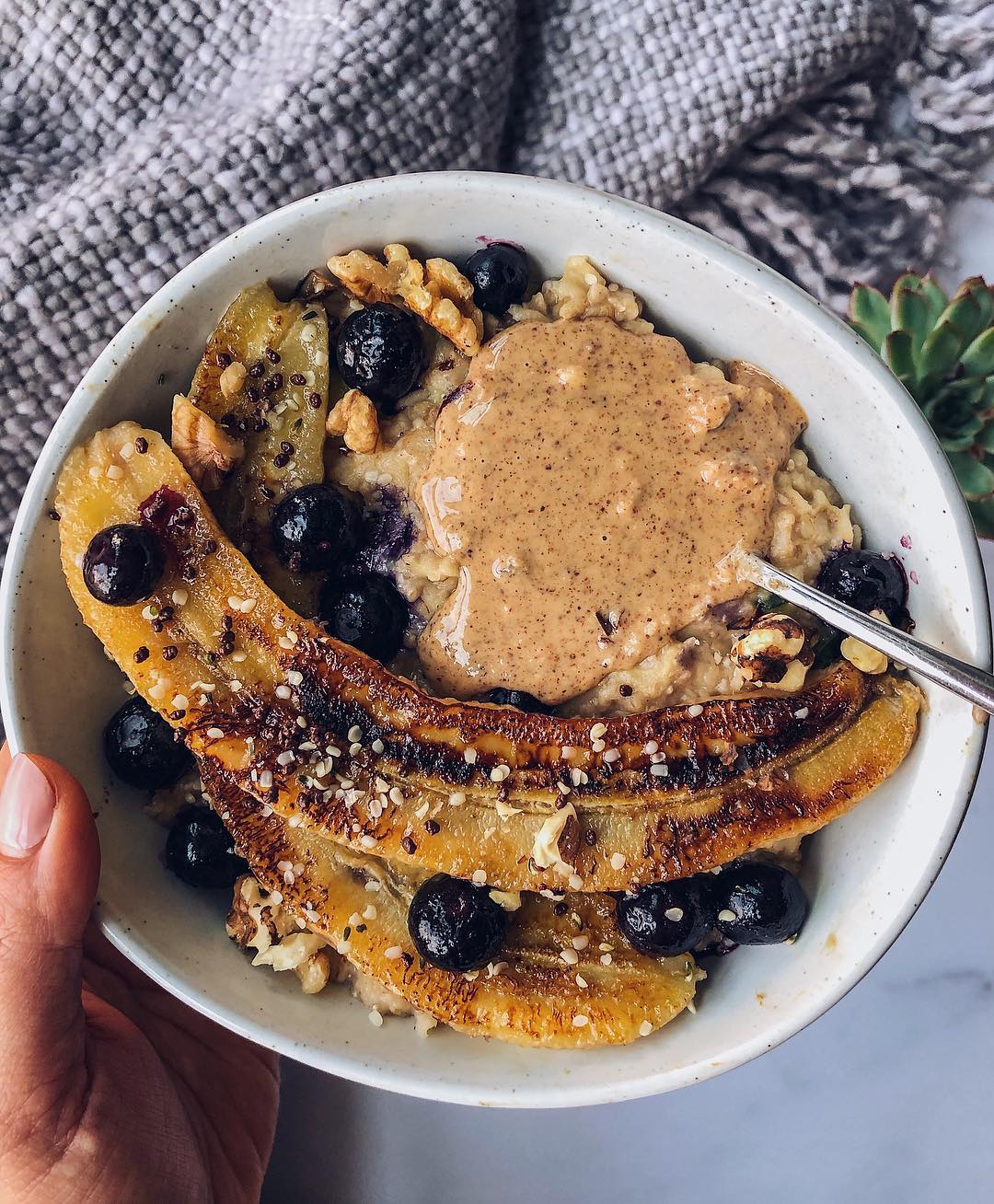 Overnight Oats with Caramelized Banana