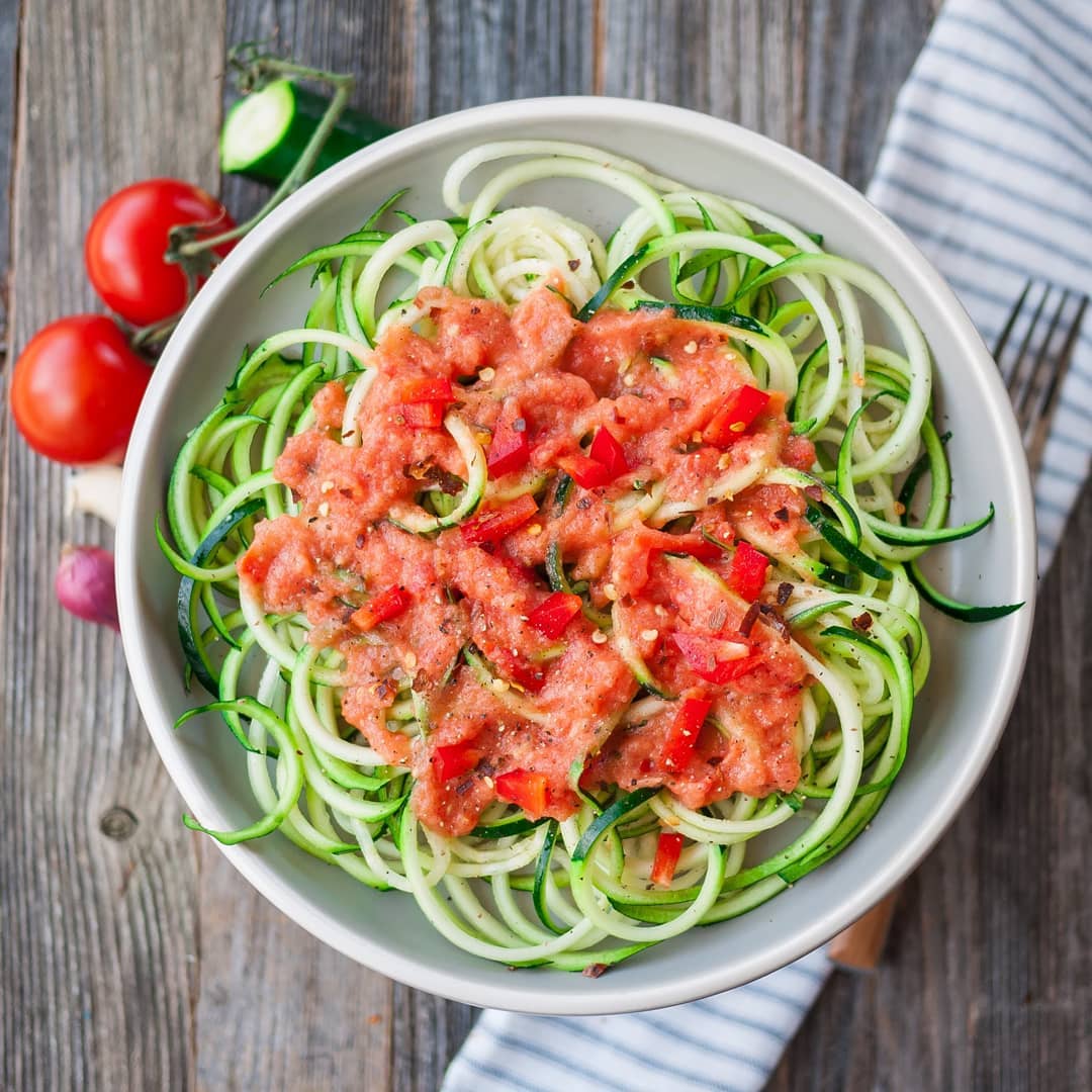 Refreshing Low Carb and Oil-Free Zoodles