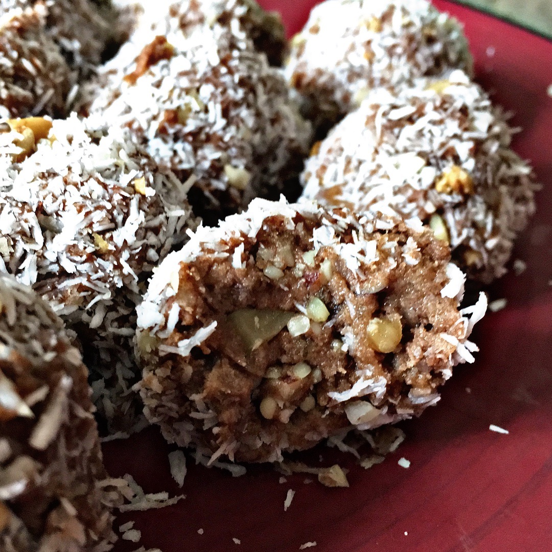 Nutritious Teff Balls with Bananas and Nuts