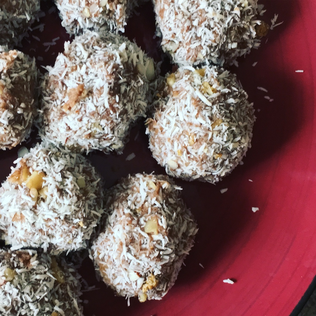 Nutritious Teff Balls with Bananas and Nuts