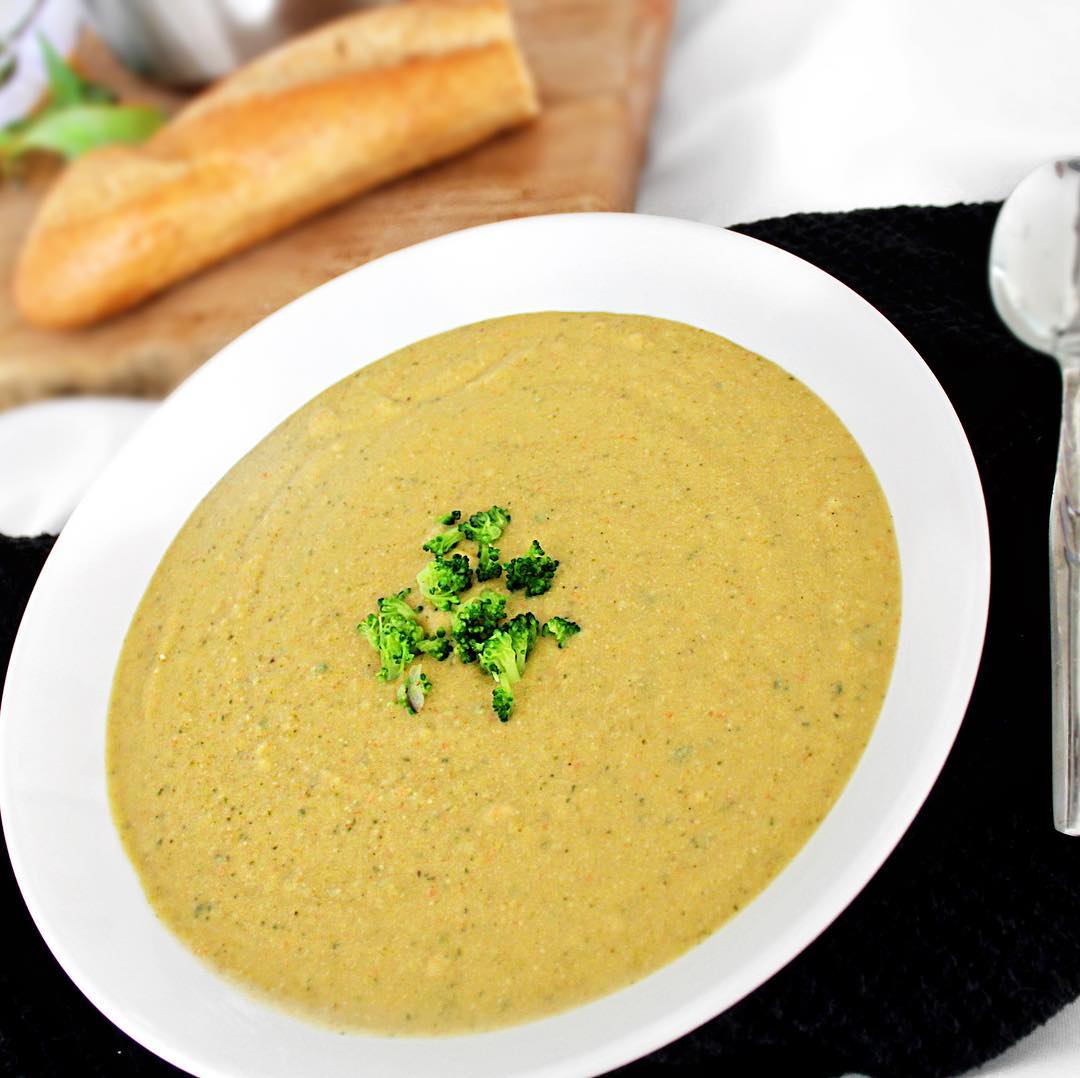 Vegan Broccoli Cheese Soup