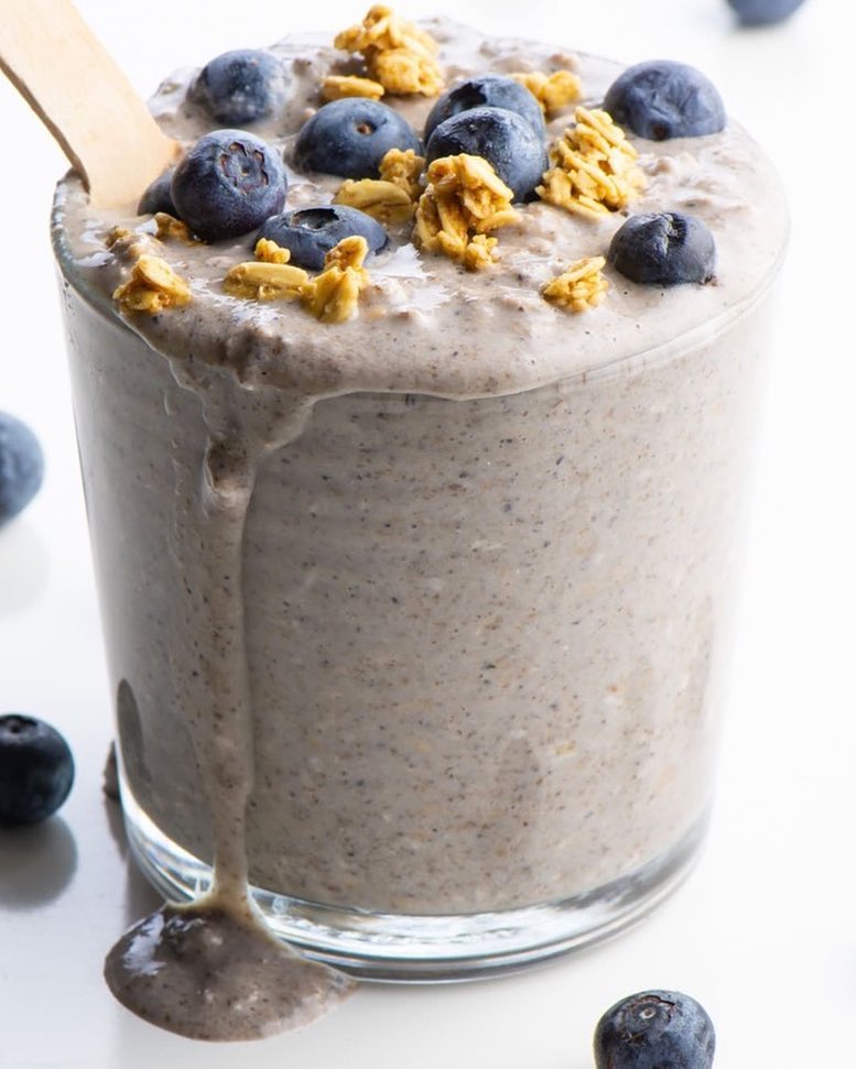 Easy Vegan Blueberry Overnight Oats