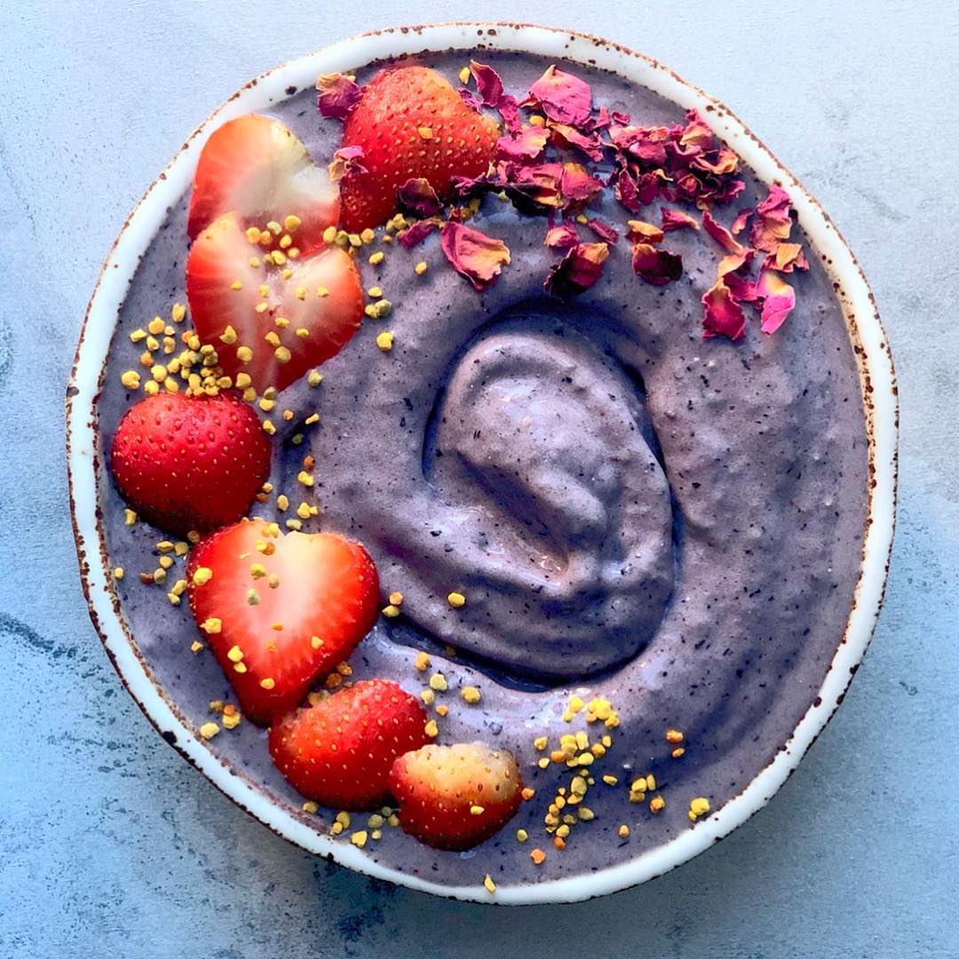 Refreshing Blueberry Cinnamon Smoothie
