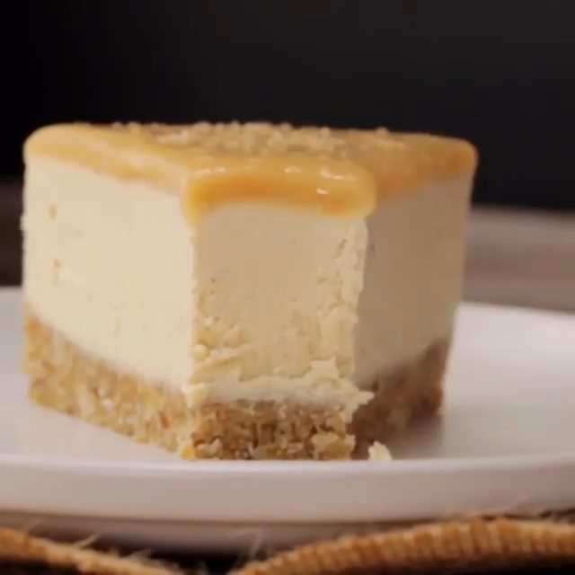 Vegan Cheesecake with Salted Caramel Sauce