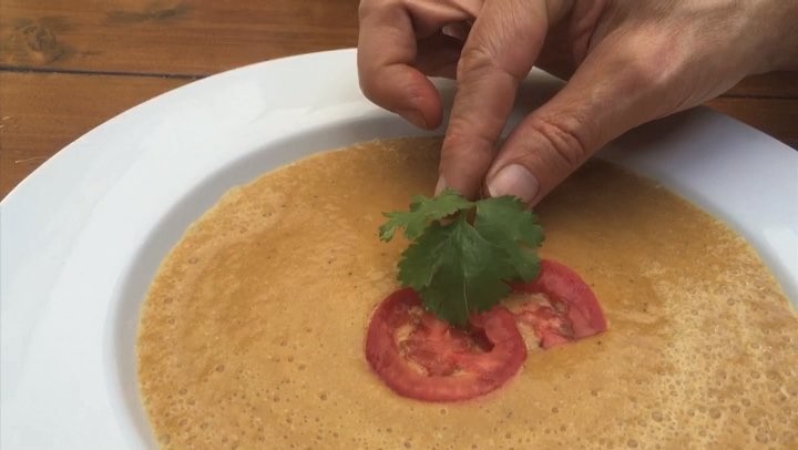 Quick Simple Healthy Curry Avocado Soup