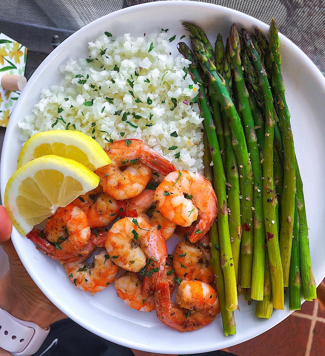 Lemon Garlic Shrimp with Cauliflower Rice and Asparagus
