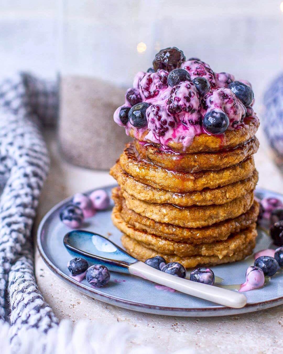 Vegan Banana Oat Pancakes