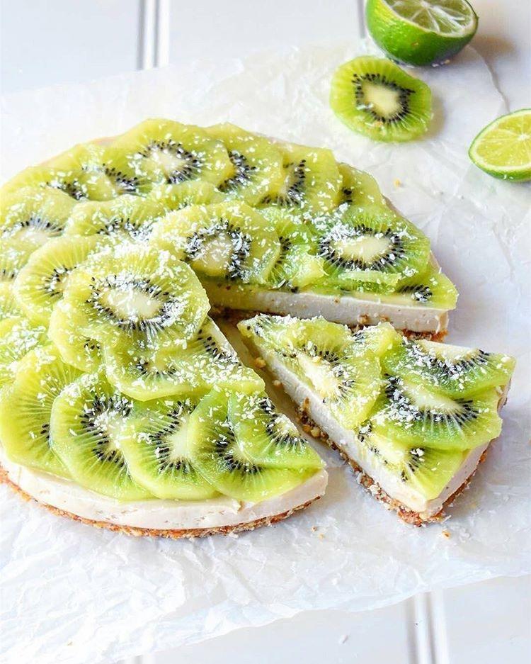 Raw Vegan Gluten Free Kiwi Fruit Cheesecake