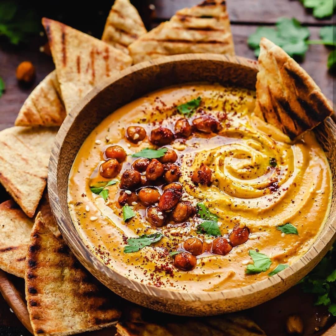 Creamy Dreamy Golden Hummus