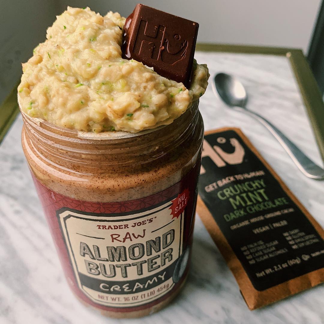Vegan Protein Zoats with Melty Chocolate Topping