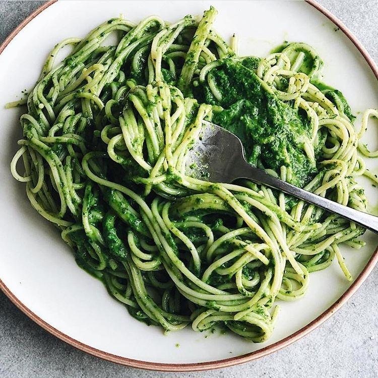 Fresh Green Herb Sauce with Spinach