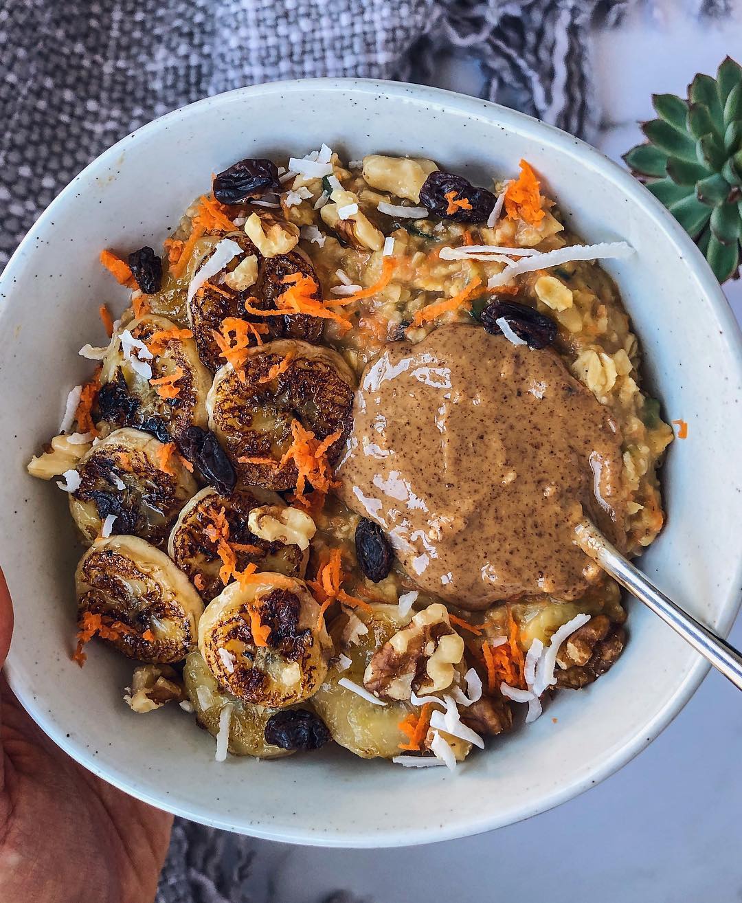 Creamy Carrot Cake Overnight Oats