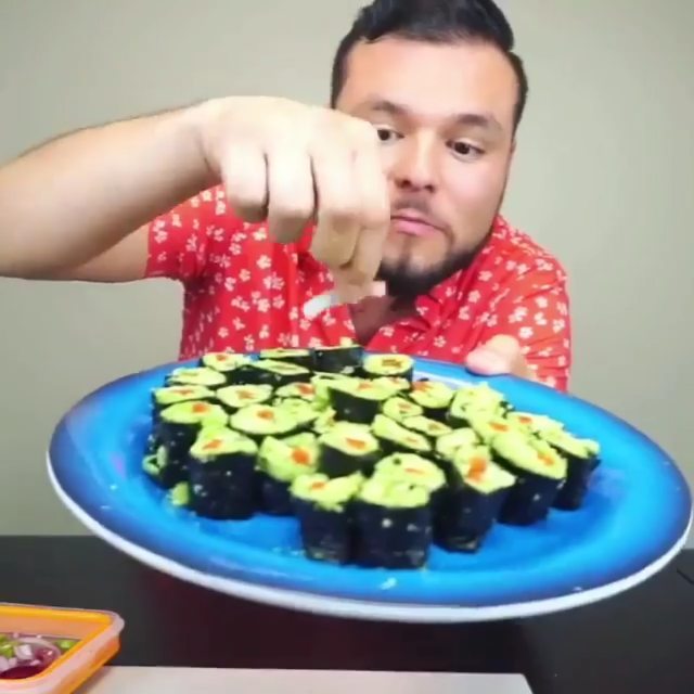 Vegan Broccoli Rice Sushi Rolls with Avocado