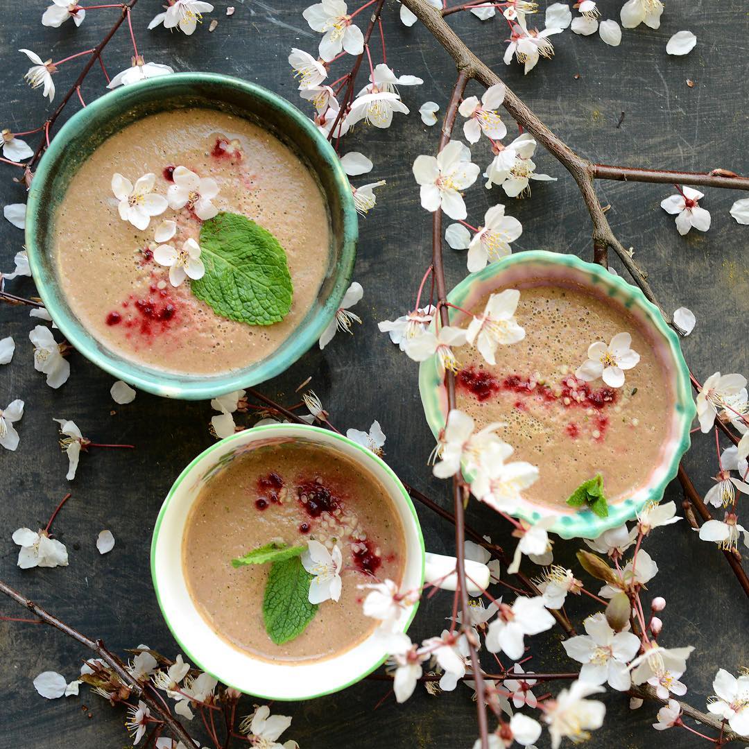 Zingy green smoothie with baobab