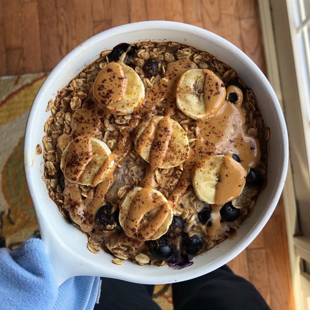 Simple Creamy Baked Oats for Breakfast