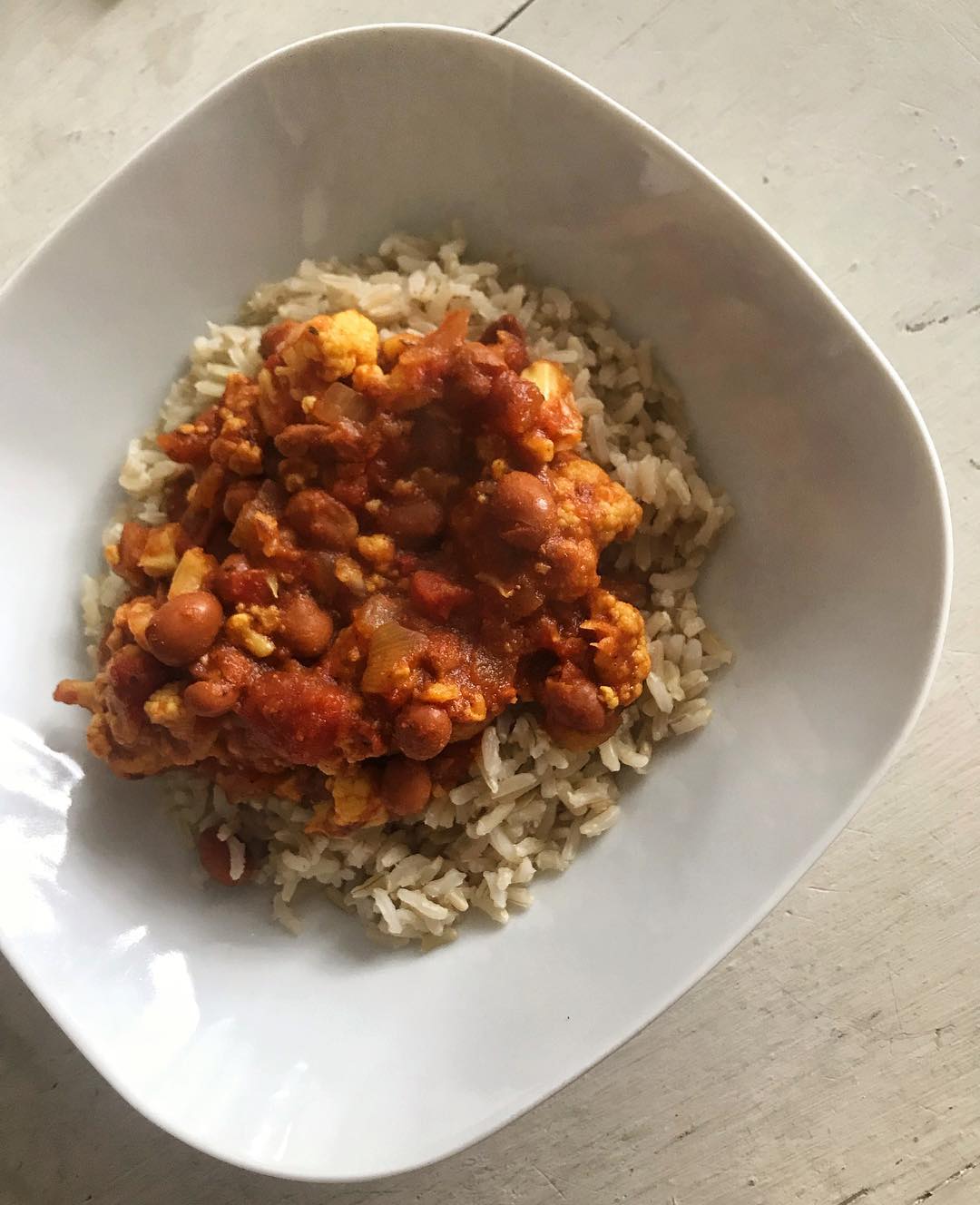 Simple Cauliflower and Bean Curry Slow Cooker Meal