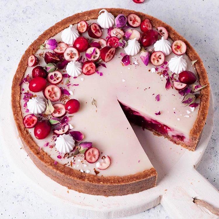Vegan Gingerbread Cranberry Tart