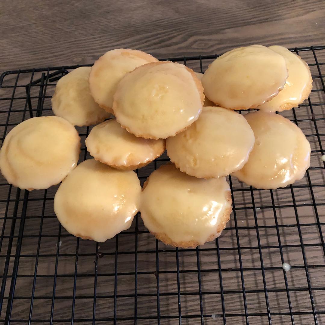 Lemon Cream Cheese Cakes