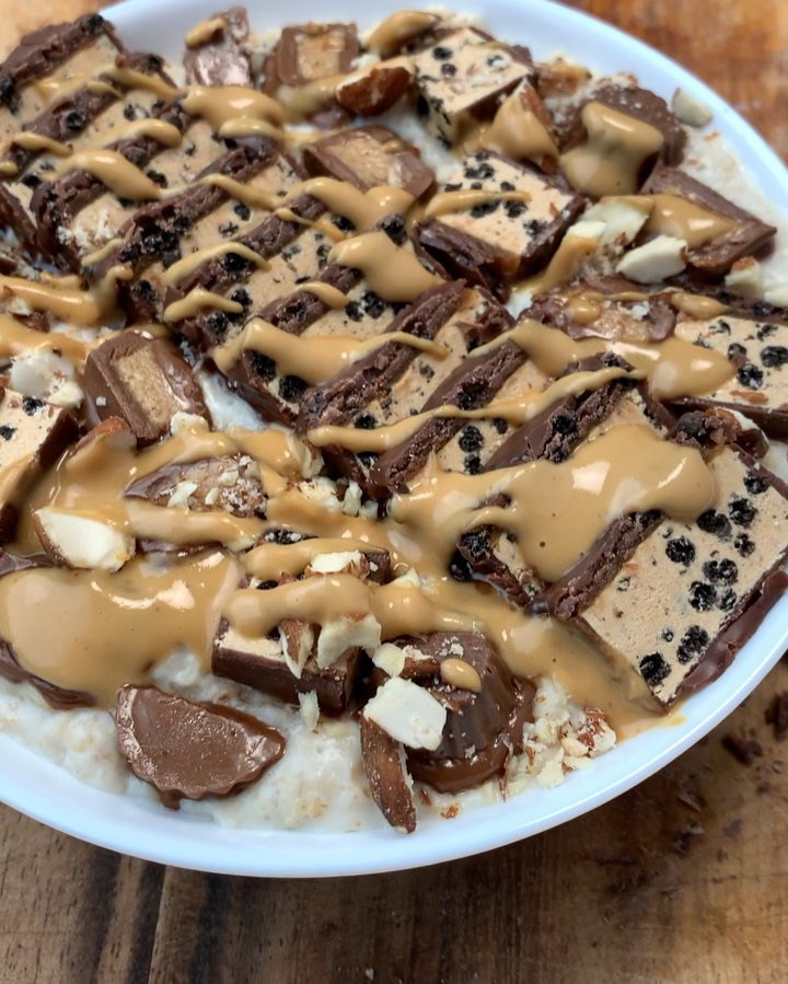Peanut Butter Proats Breakfast Bowl