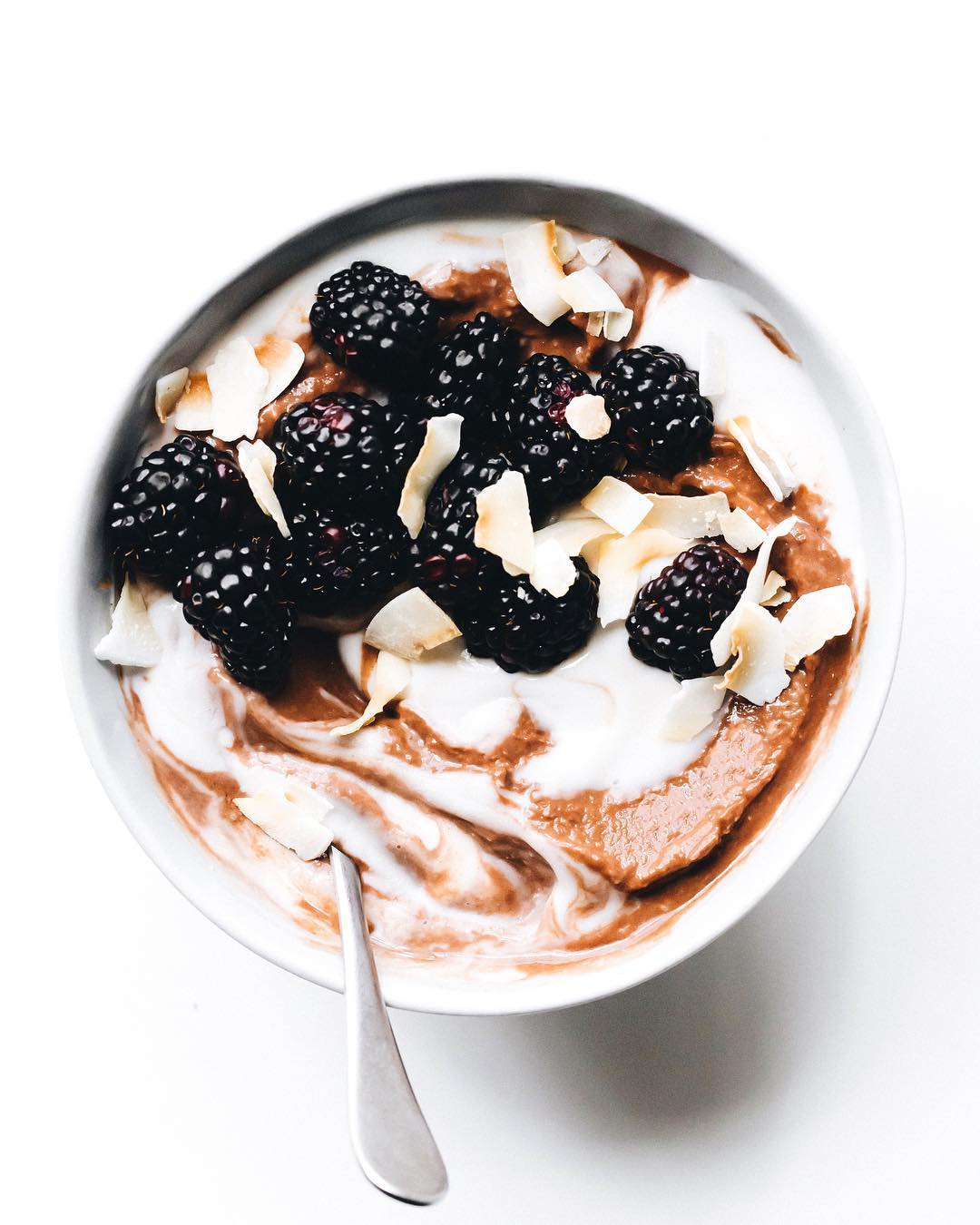 Chocolate Avocado Smoothie Bowl