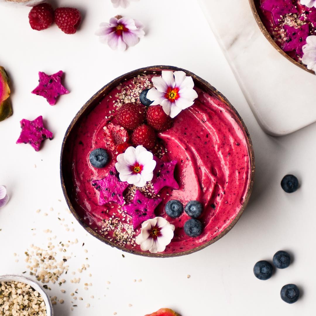 Vegan Frozen Banana and Berry Nicecream