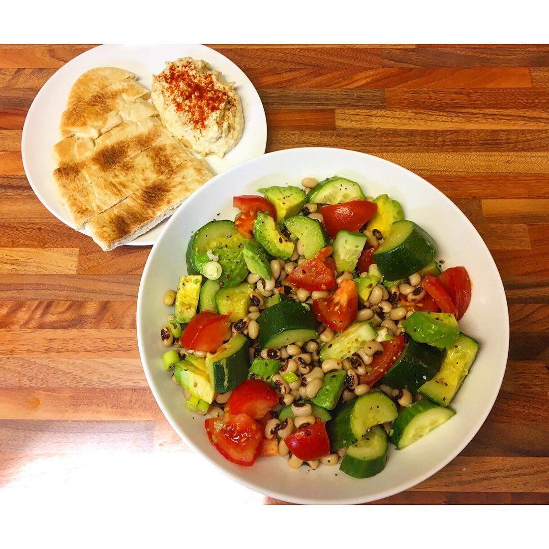 Black-Eyed Bean Salad with Pitta Houmous