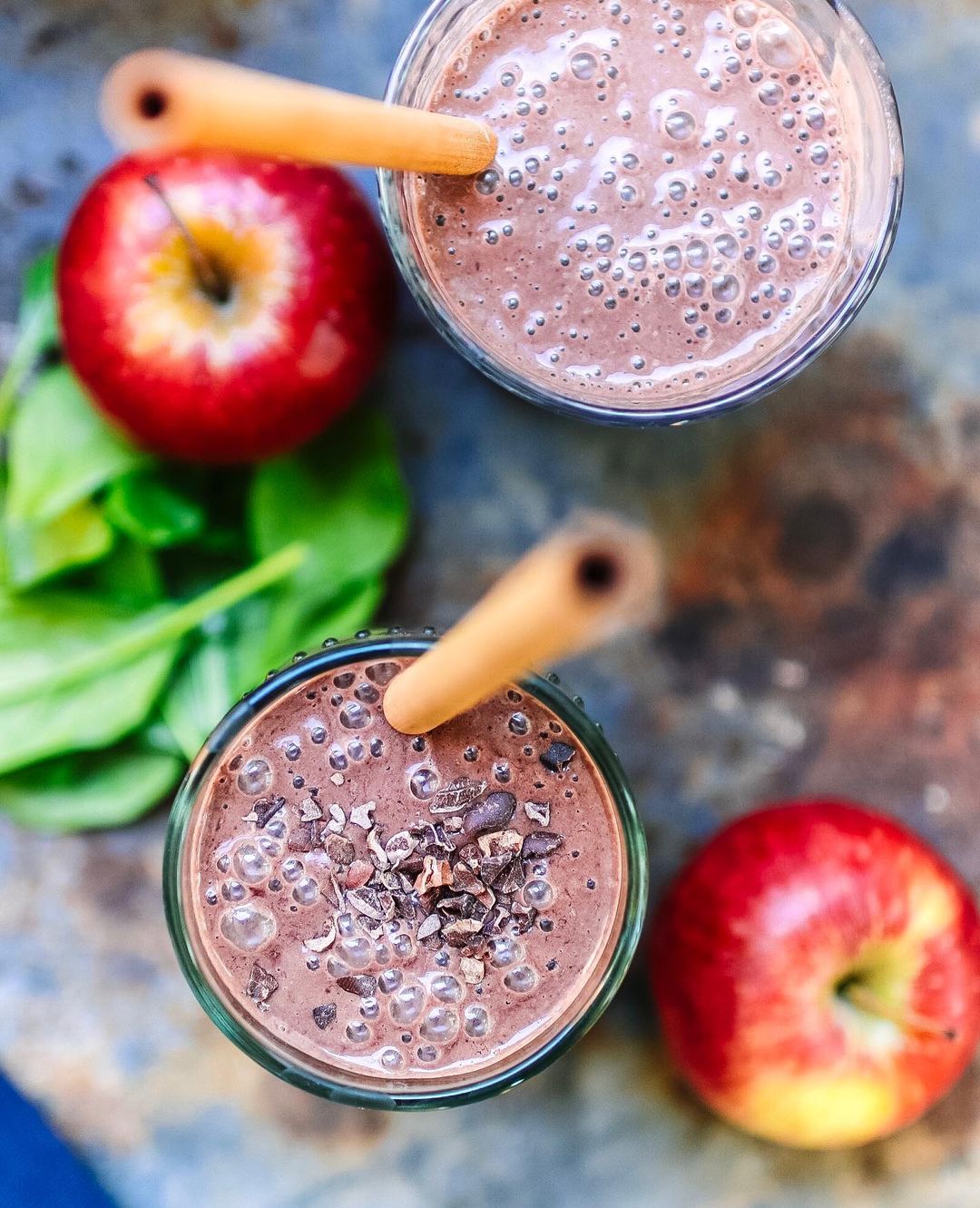 Quick Smoothie Blend with Cherries and Spinach