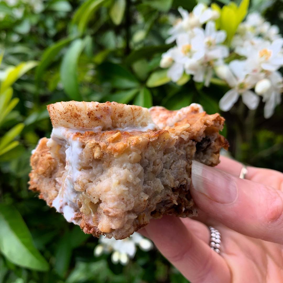 Banana Bread Baked Oats