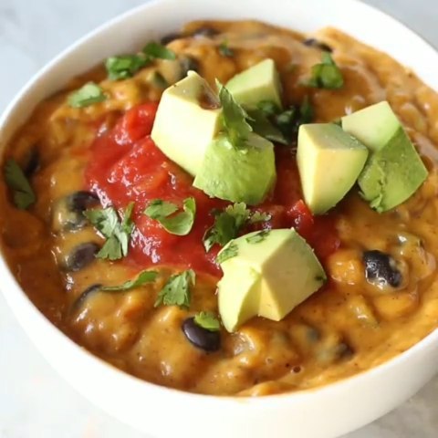 Loaded Vegan Queso Dip