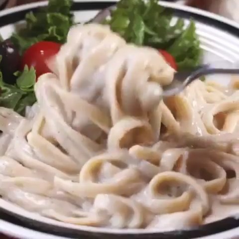 Creamy Vegan Fettuccine Alfredo