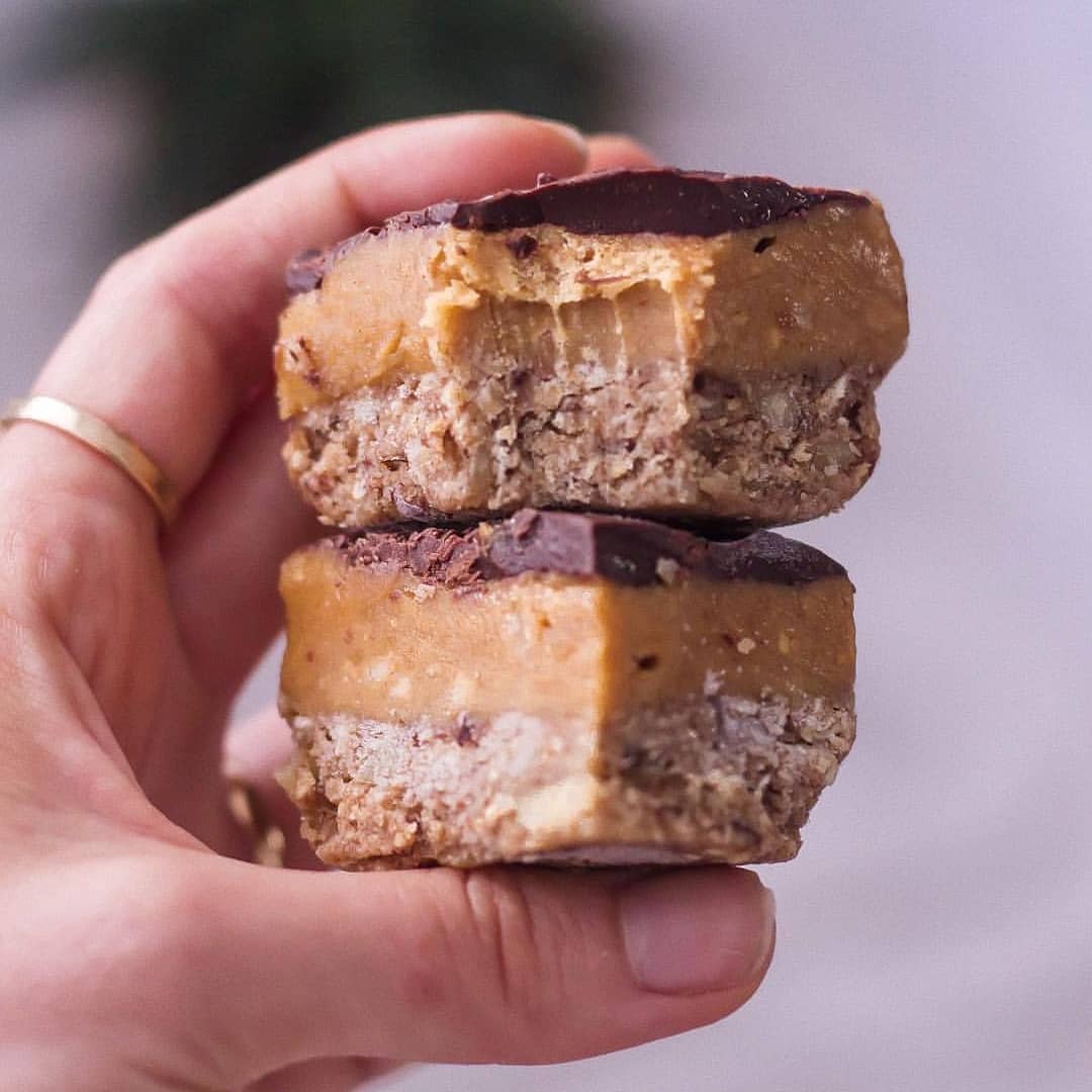Dark Chocolate and Salted Peanut Butter Bars