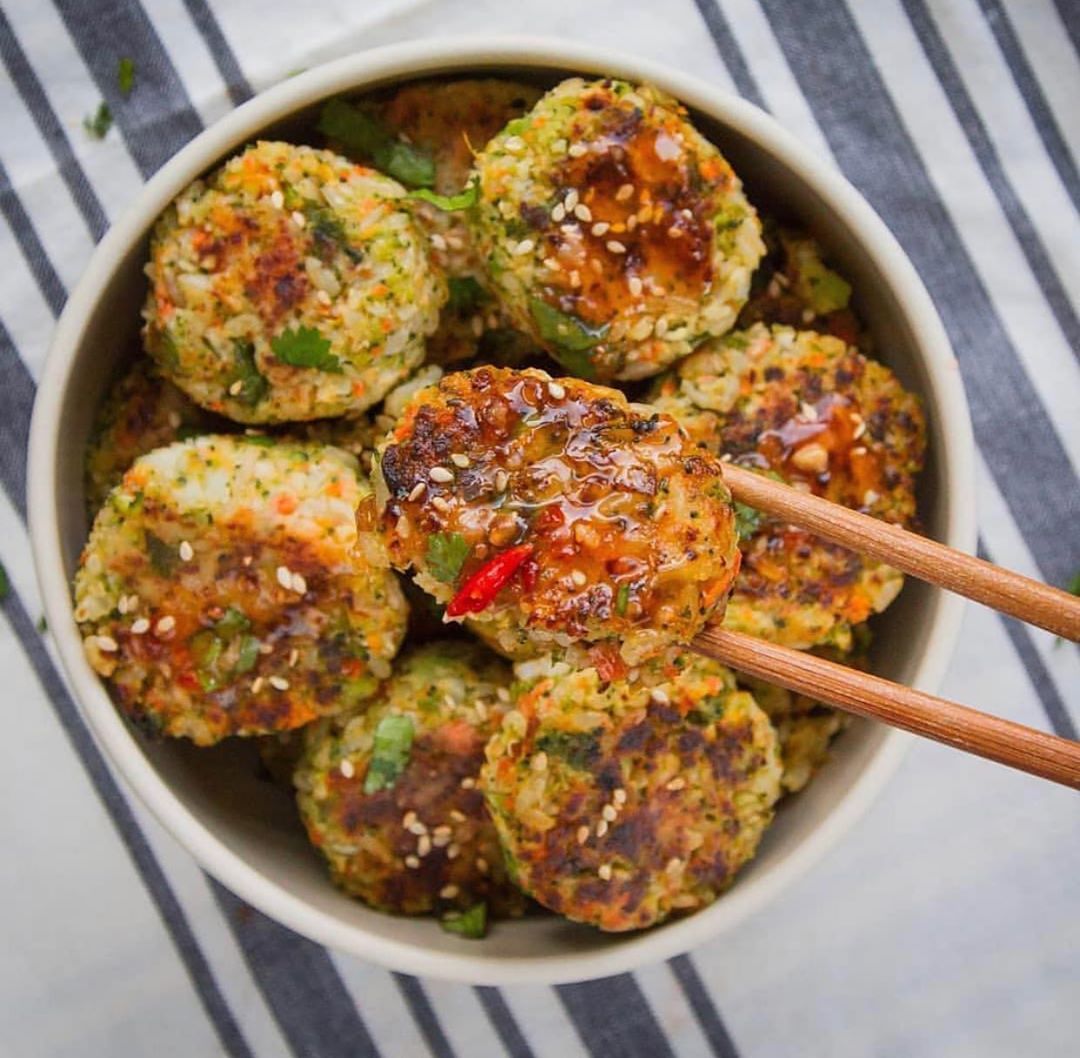 Broccoli and Cauliflower Bites with Thai Sweet Chili Sauce