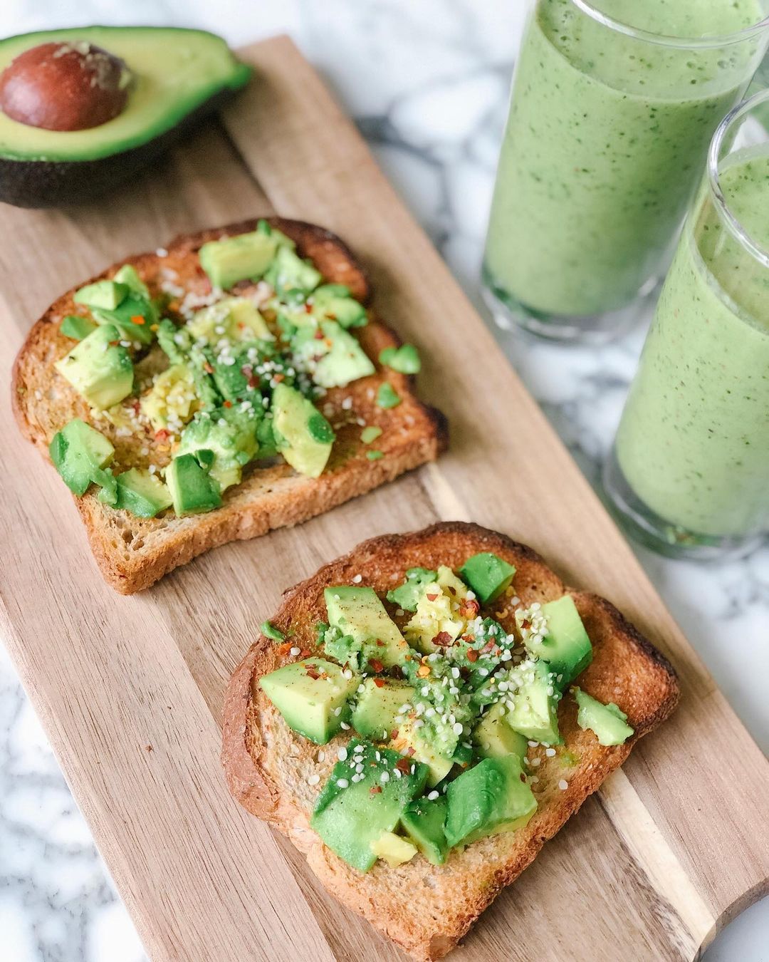 Green Morning Smoothie and Avocado Toast