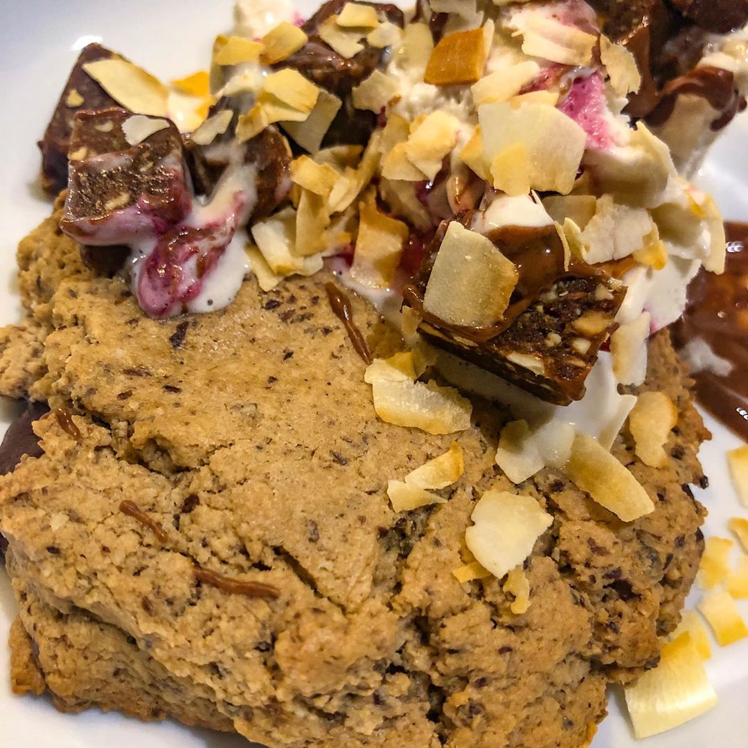 Chocolate Chunk Tahini Cookies