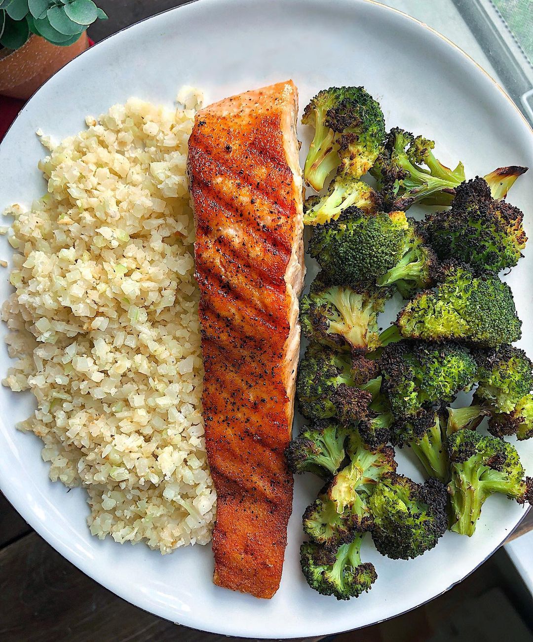 Crispy Salmon with Broccoli and Garlic Cauliflower Rice