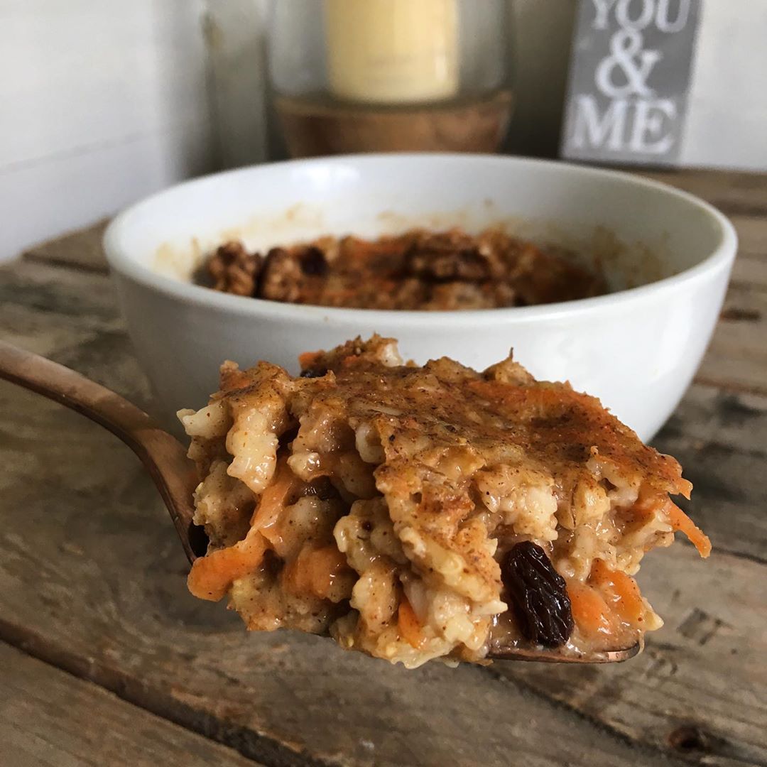 Carrot Cake Breakfast Oats