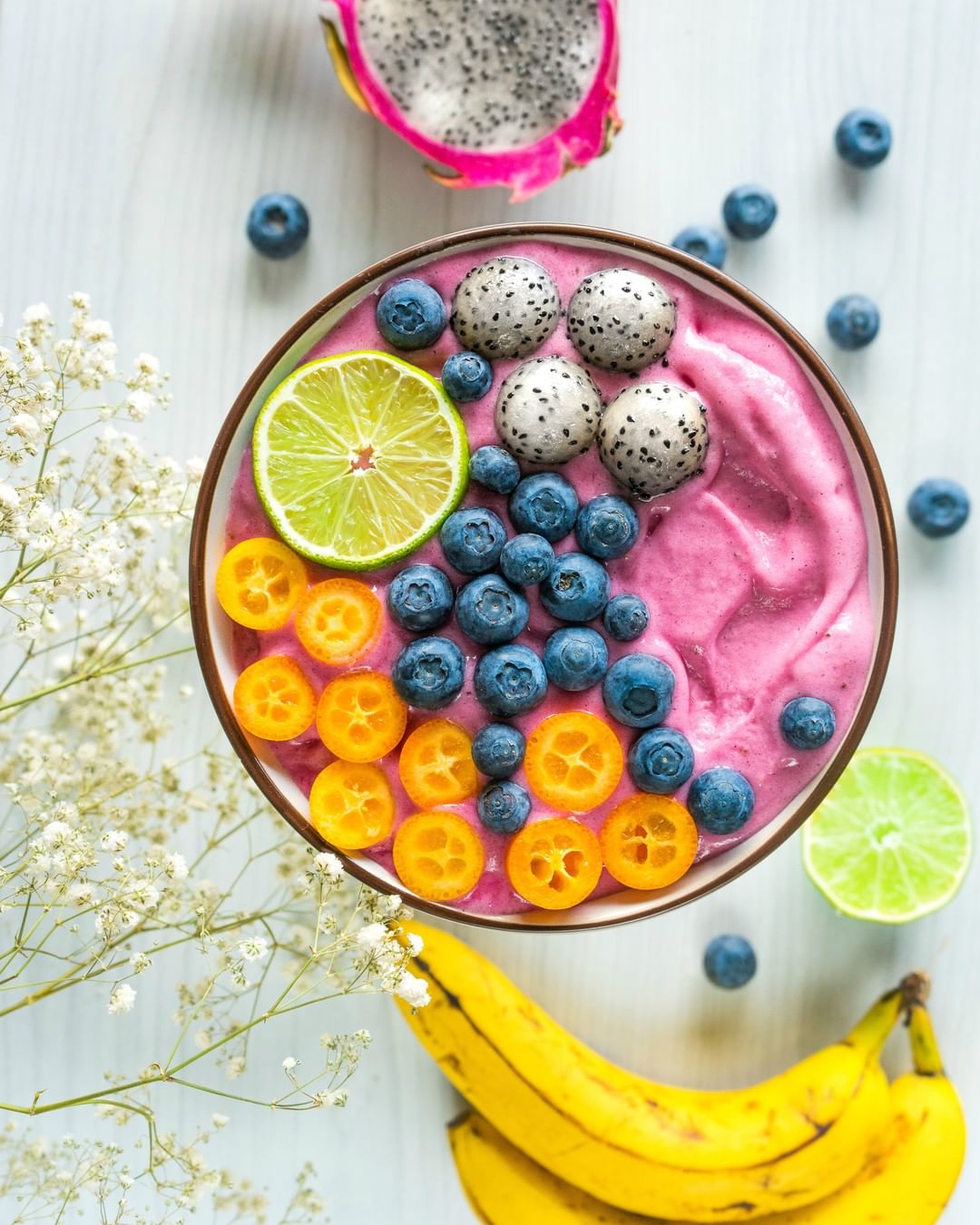 Bright Pink Pitaya Smoothie Bowl