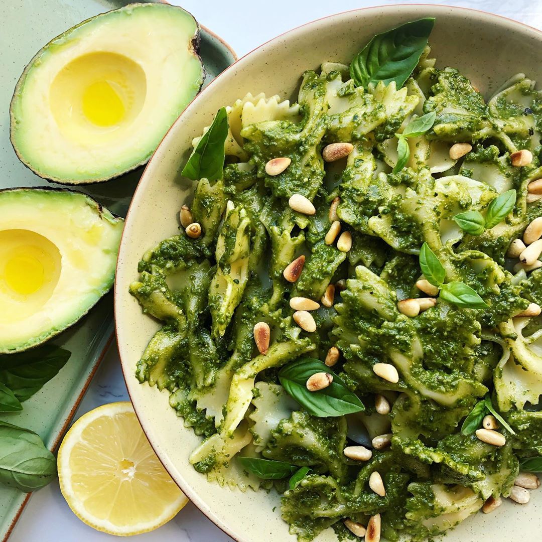 Vegan Spinach Pesto with Nutritional Yeast