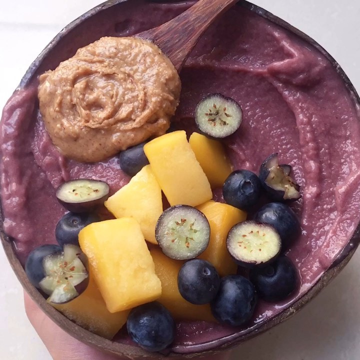 Thick Acai Bowl Smoothie