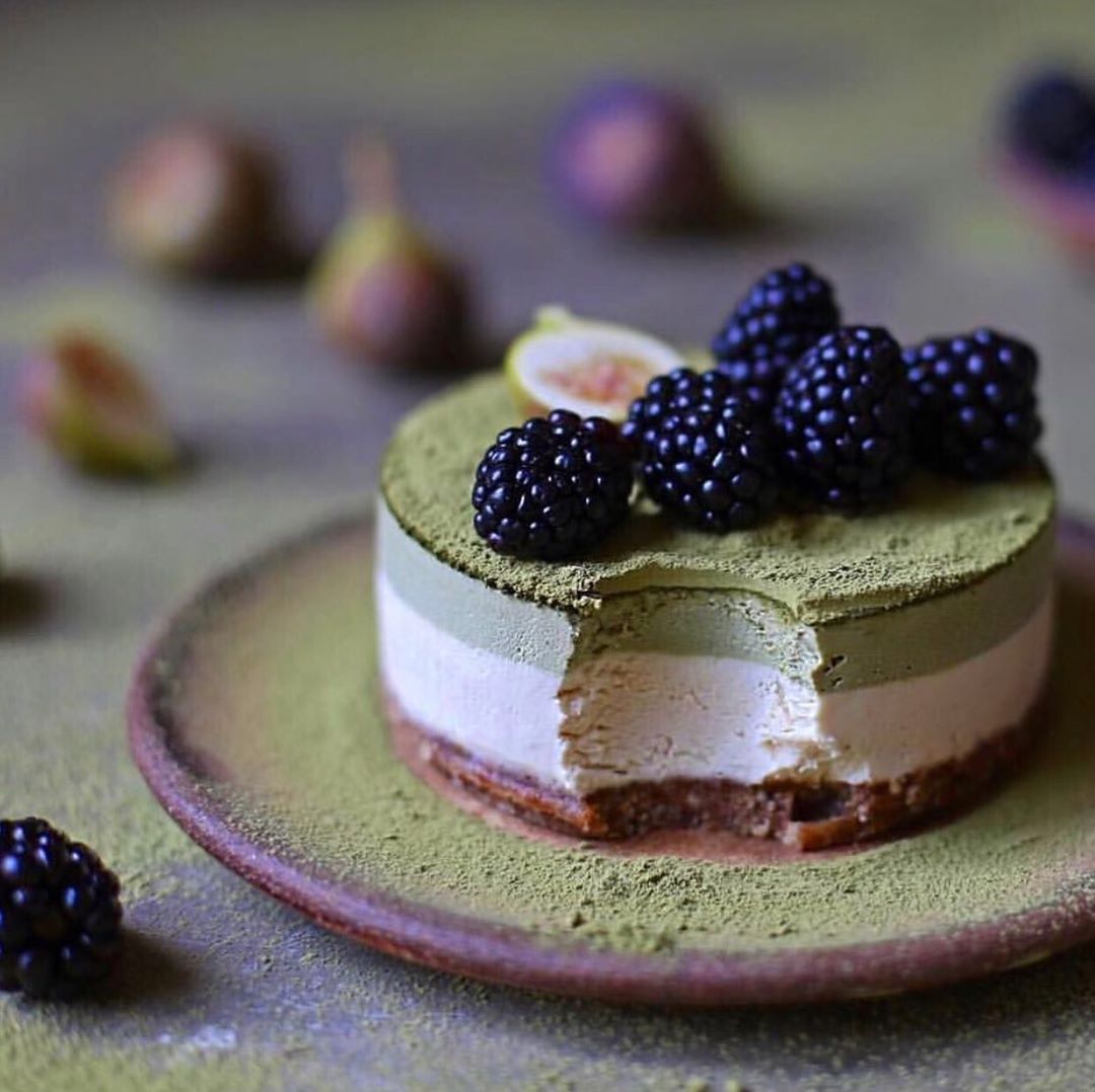 Raw Vegan Lemon Matcha Cheesecake