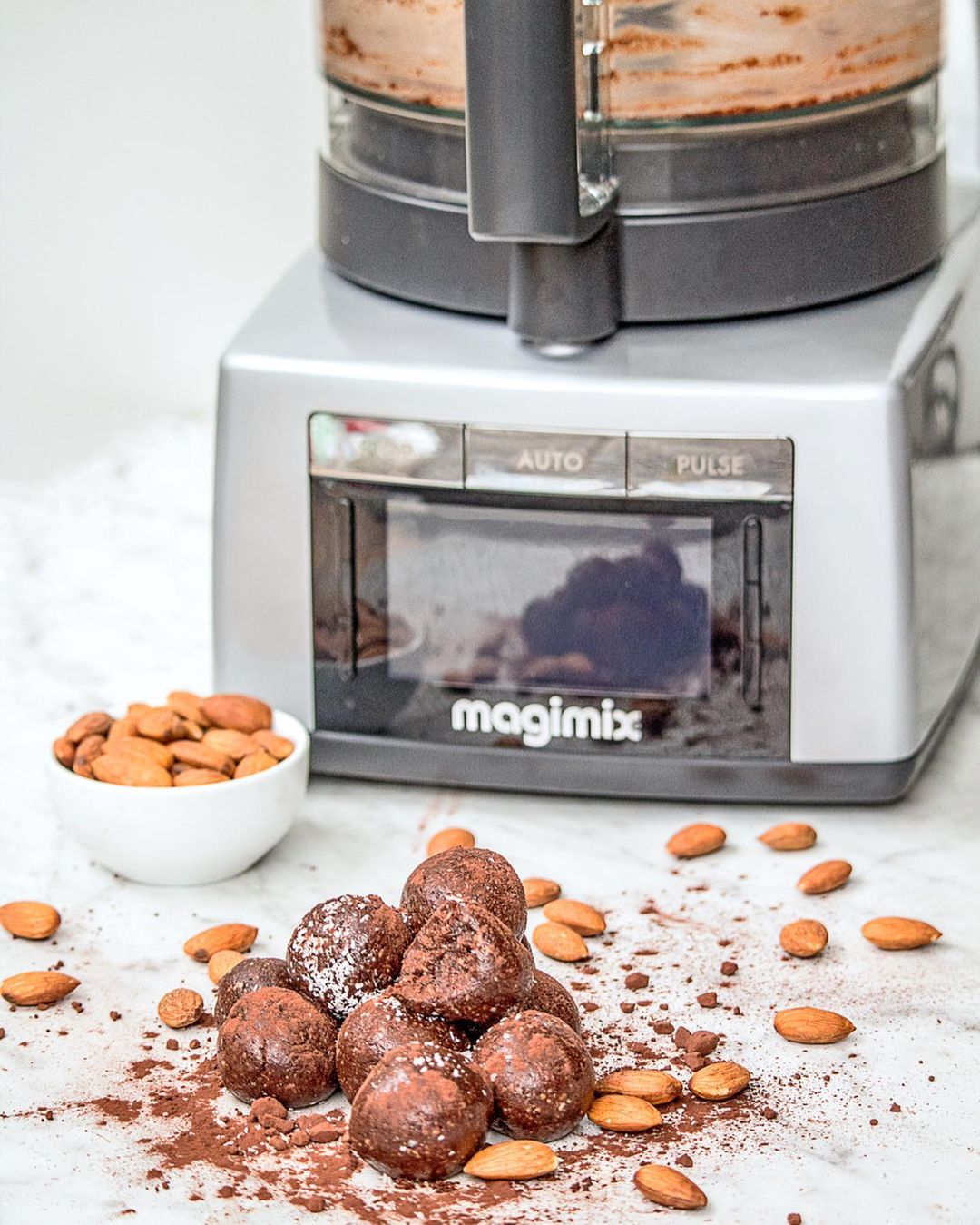 Delicious and Nutritious No Bake Brownie Energy Balls