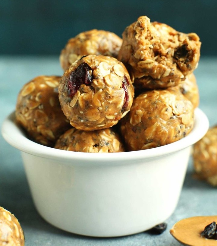 No-Bake Peanut Butter and Jelly Energy Bites