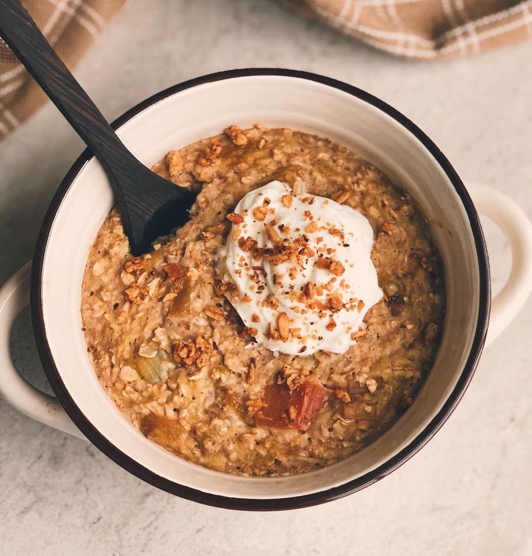 Baked Oats with Rhubarb