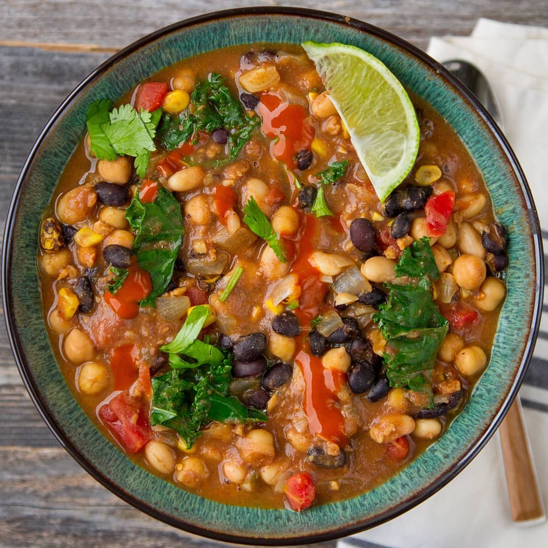 Simple Bean Chili with Vegetables and Spices