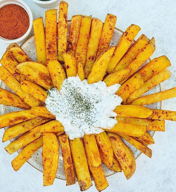 Curry Spiced Baked Fries with Spiced Dill Coconut Yogurt Dipping Sauce