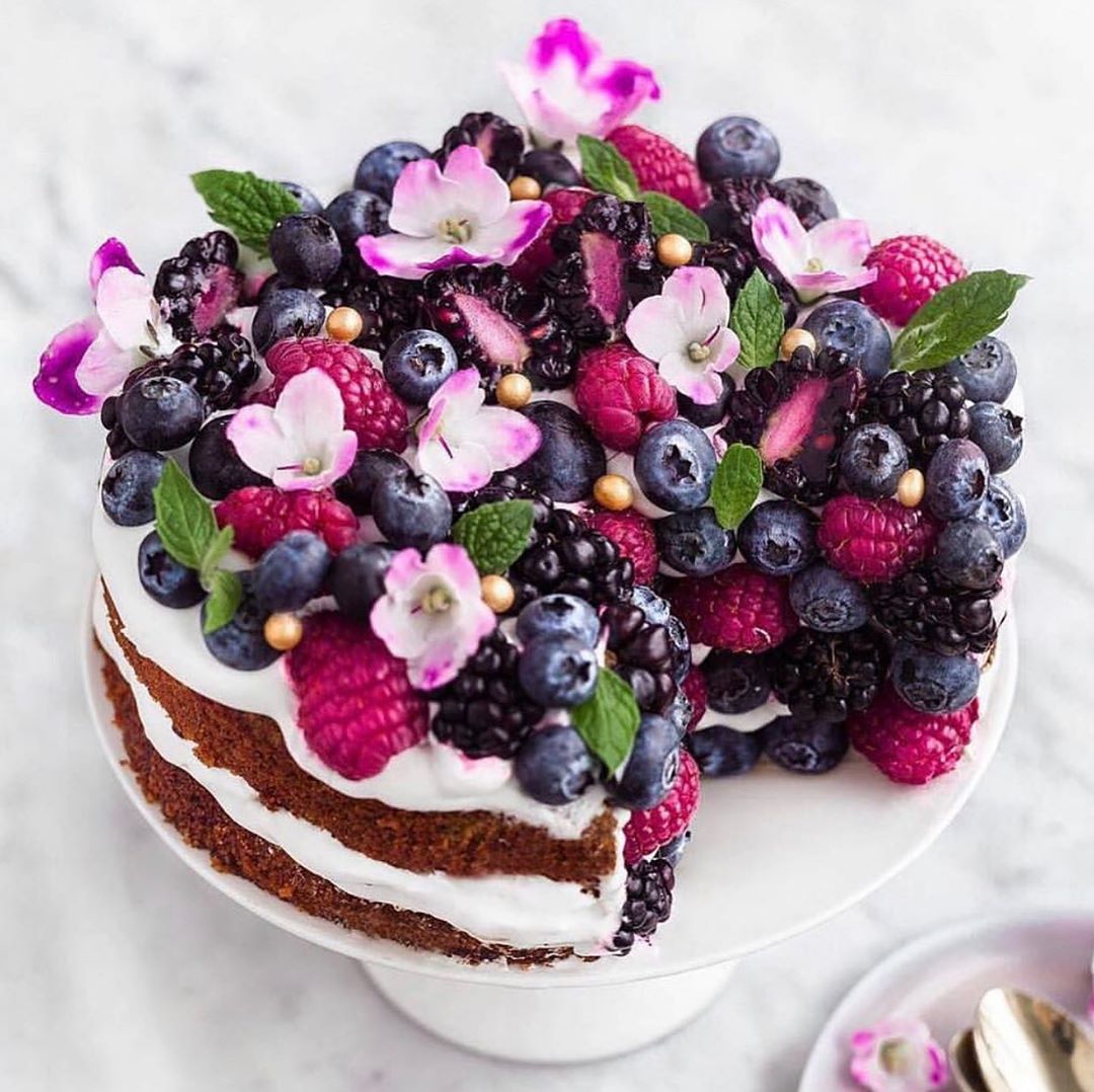 Vegan Cake with Edible Flowers