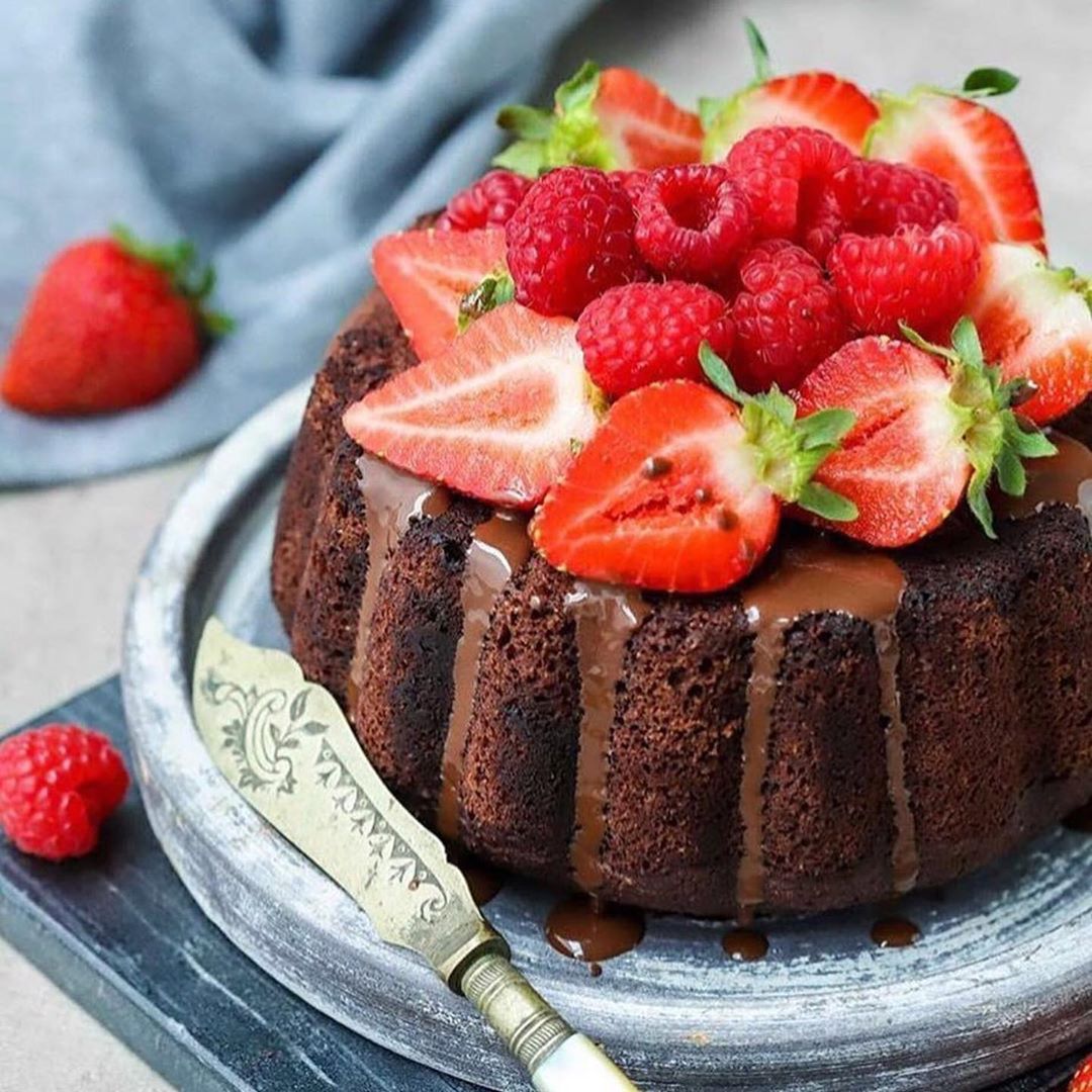 Easy Vegan Chocolate Cake