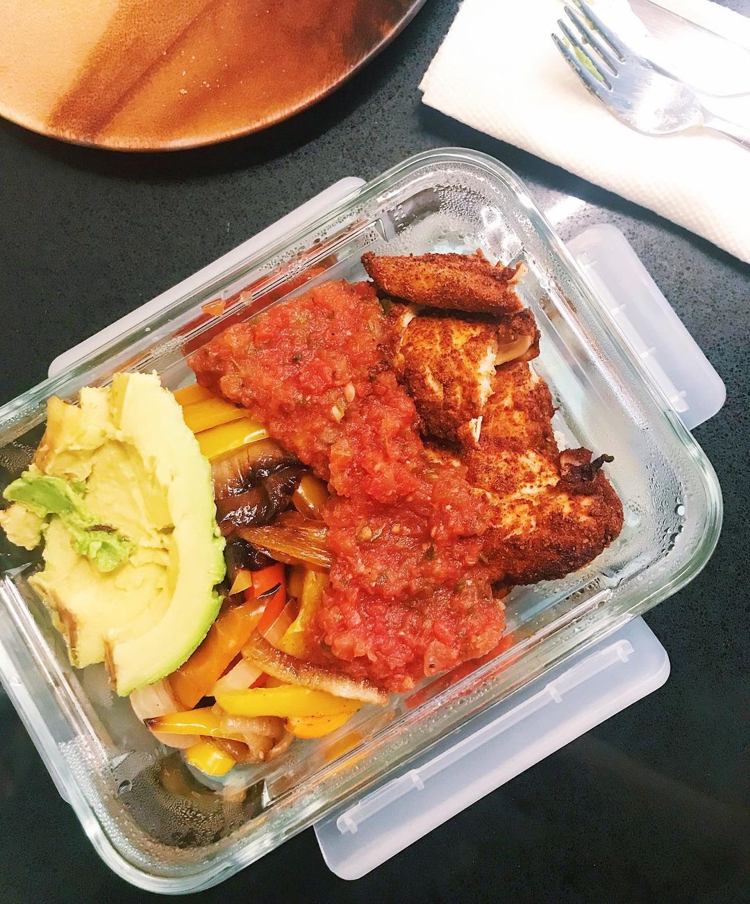 Easy Chicken Fajita Bowls for Lunch