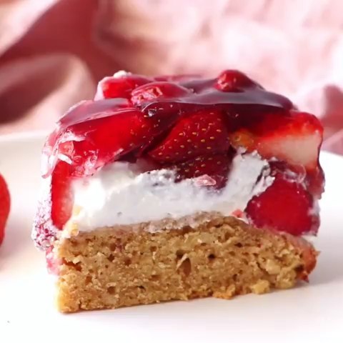 Strawberry Jelly Cream Cake